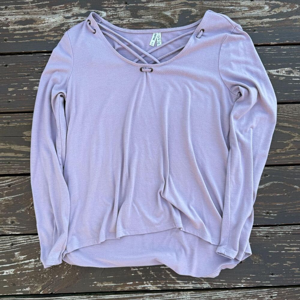 Mudd-clothing Women's Purple Lavender Criss Cross V Neck Long Sleeve Top |Medium